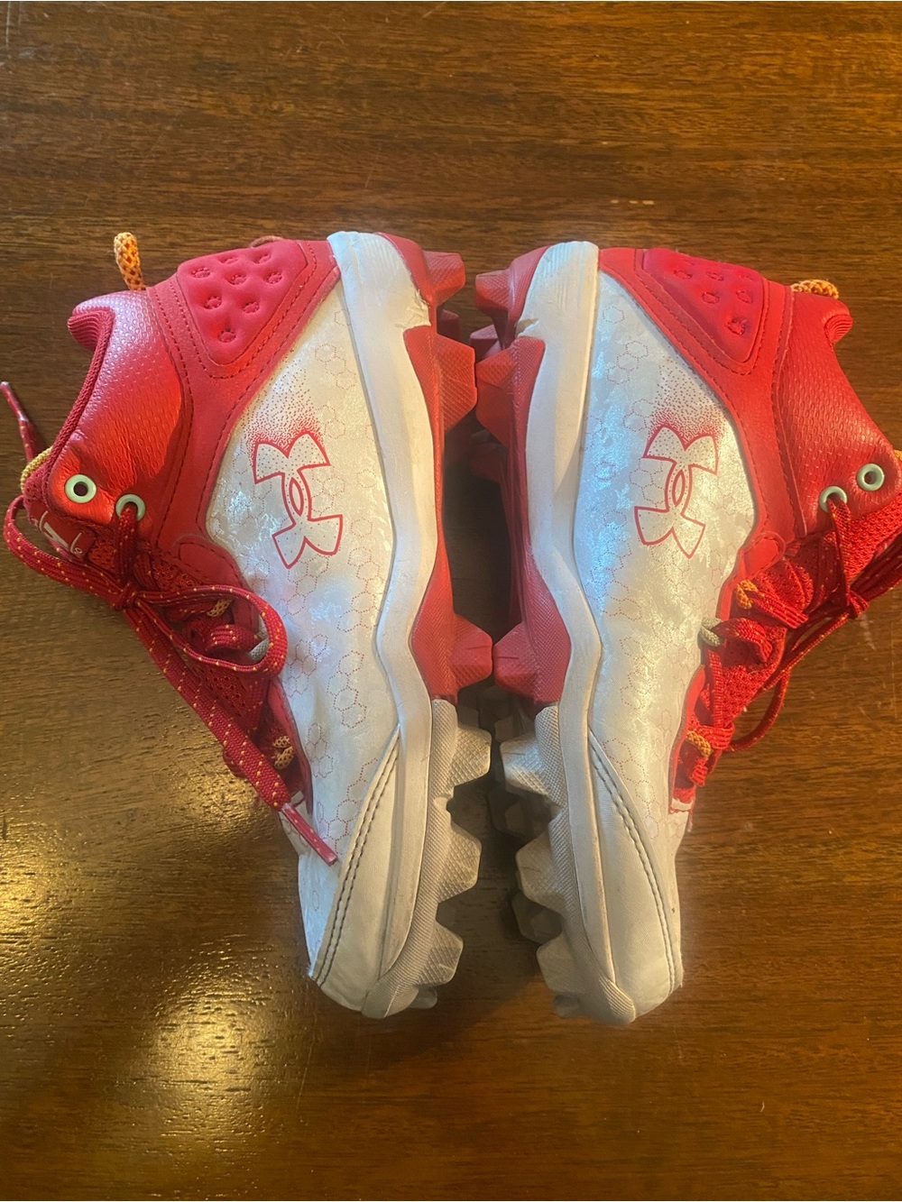 Under Armour Bryce Harper 8 Mid RM Jr, 3026597-600, baseball cleats Youth 3Y EUC